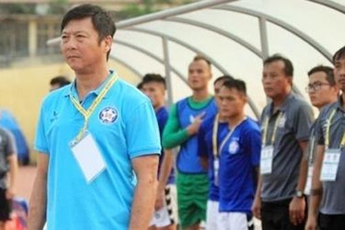 Chuyện 'cái ghế' của HLV Lê Huỳnh Đức