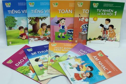 Đề nghị các nhà xuất bản giảm tối đa giá sách giáo khoa lớp 1 mới
