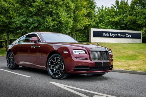 Sau đại dịch, Rolls-Royce bàn giao chiếc xe đặc biệt cho khách