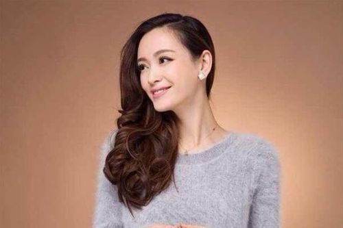 Những điều ít biết về nữ tỷ phú U30 mê siêu xe của Trung Quốc