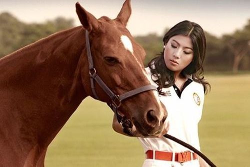 Hoàng tử, công chúa giỏi thể thao, đam mê đua ngựa