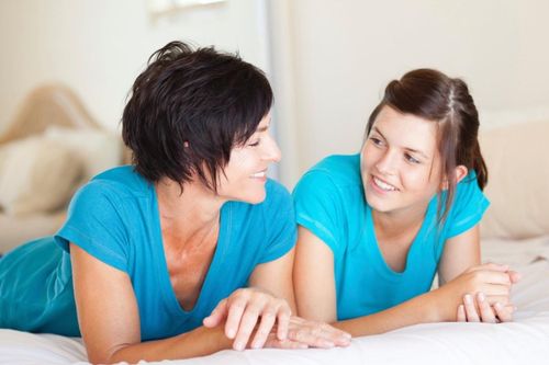 'Teen ơi, làm bạn nhé' - 5 nguyên tắc để nói chuyện với con