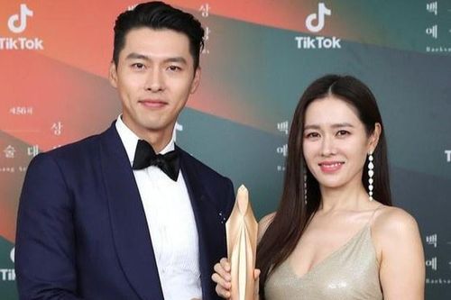 Son Ye Jin và những lần gợi cảm trên thảm đỏ