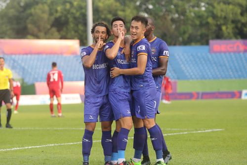 Vòng 4 V-League 2020: B.Bình Dương và SHB Đà Nẵng mở hội, Viettel hòa phút cuối