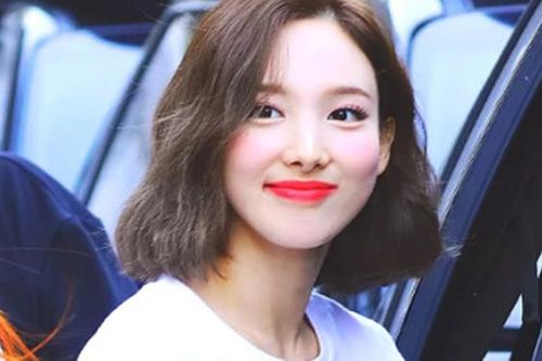 Nayeon chia sẻ Twice đã 'biến' cô trở thành người hoàn hảo hơn như thế nào?