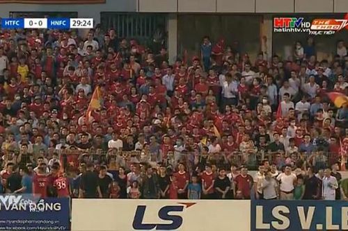 Hà Tĩnh 1-1 Hà Nội: 'Vỡ sân' Hà Tĩnh, trận đấu có thời gian bù giờ kỷ lục