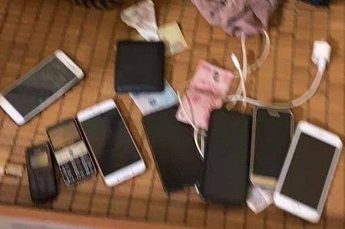 'Siêu trộm' khoắng 17 chiếc điện thoại di động trong bệnh viện