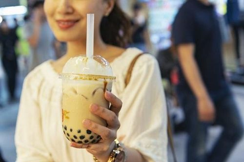 Hôn mê 5 ngày sau khi uống 2 cốc trà sữa mỗi ngày suốt 1 tháng