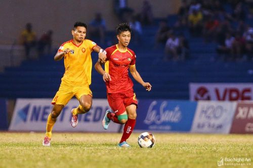 Phan Văn Đức nhạt nhòa, Sông Lam Nghệ An và Thanh Hóa bất phân thắng bại