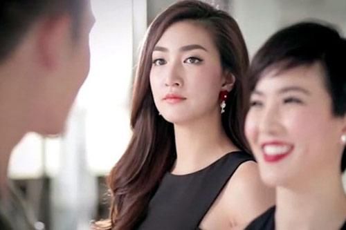Thấy cô thư ký cứ xán đến gần chồng, vợ âm thầm bỏ thứ này vào túi cô ta và cái kết bất ngờ