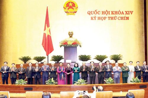 Kỳ họp thứ 9, Quốc hội khóa XIV: Thông qua Nghị quyết phê chuẩn danh sách phó chủ tịch và ủy viên Hội đồng Bầu cử quốc gia