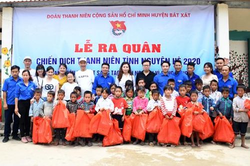 Bát Xát ra quân chiến dịch thanh niên tình nguyện hè