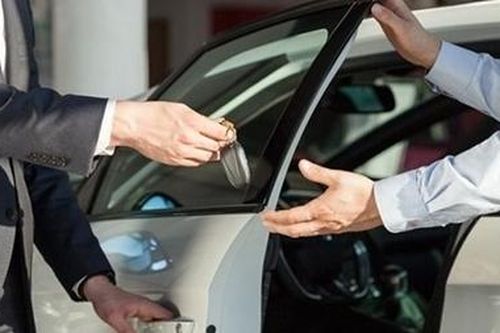 Truy tìm người cầm cố 2 xe ôtô trái phép