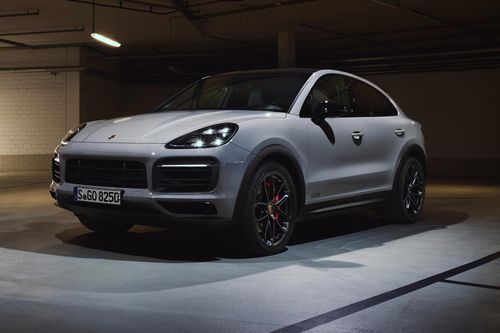 Porsche Cayenne GTS và Cayenne Coupe GTS 2021 trở lại với động cơ V8