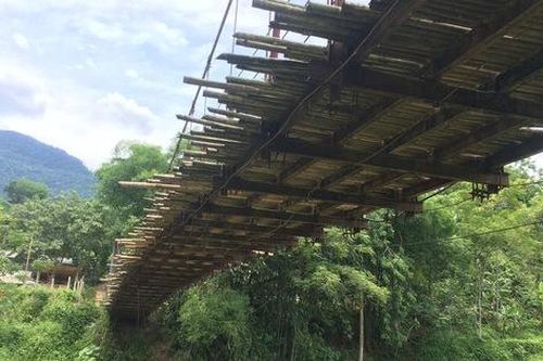 Hòa Bình: Cây 'cầu chết' giữa xóm Sống sắp được 'hồi sinh'
