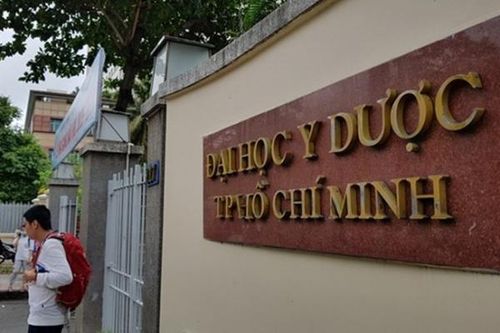 'Tự chủ' tự tăng