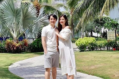 Đông Nhi chia sẻ hạnh phúc khi lần đầu tiên cảm nhận cử động của con