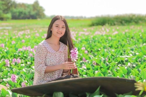 Nữ sinh xứ Nghệ 'đốn tim' với hình ảnh thôn nữ