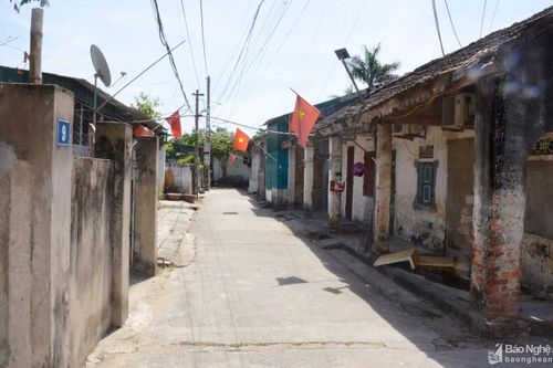 Đại biểu Hội đồng nhân dân tỉnh giải đáp nhiều thắc mắc của cử tri phường Đông Vĩnh (TP Vinh)