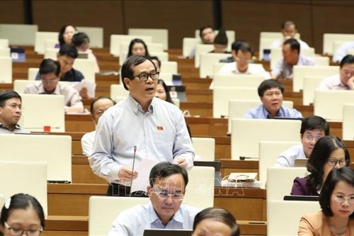 Kỳ họp thứ 9, Quốc hội khóa XIV: Chính phủ cần có chủ trương 'không để tỉnh nào ở lại phía sau'