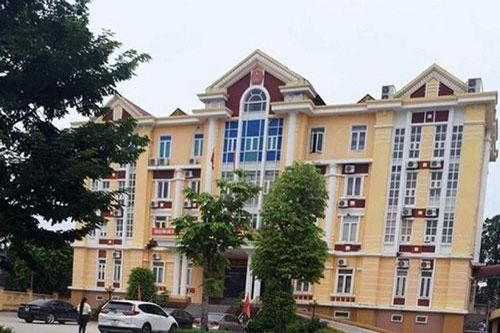 Khởi tố, bắt tạm giam Phó Chủ tịch huyện ở Thanh Hóa vì đánh bạc