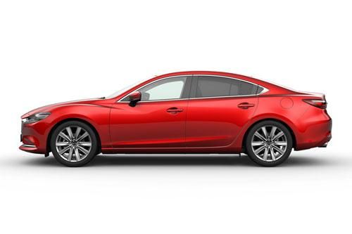 Mazda6 giảm giá sốc, quyết đầu với Toyota Camry, Honda Accord