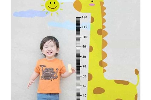 Chuyên gia tiết lộ 3 'bí kíp vàng' giúp tăng chiều cao của trẻ dù bố mẹ thấp bé