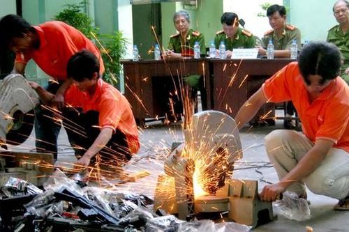 Mạnh tay trấn áp các băng nhóm tội phạm
