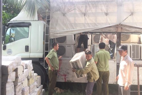 Quảng Bình: Liên tiếp bắt giữ hàng lậu, hàng điện tử đã qua sử dụng, trị giá hơn 1,4 tỷ đồng
