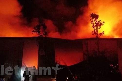 Hà Nội: Cháy lớn tại khu vực Viện điều tra quy hoạch rừng lúc nửa đêm
