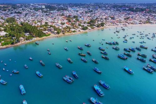 Mũi Né đẹp hoang sơ dưới góc máy từ trên cao