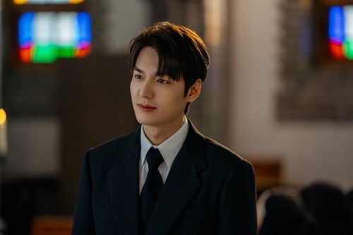 Cái giá phải trả của Lee Min Ho ngày trở lại