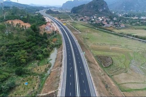 Đại biểu Quốc hội đề nghị tháo gỡ khó khăn về vốn cho tuyến cao tốc Hữu Nghị - Chi Lăng