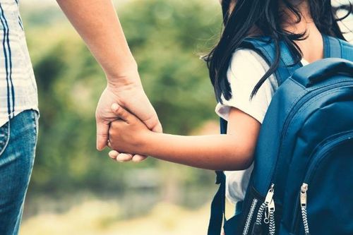 Khi trẻ con làm bố… trẻ con