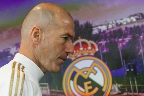 Real Madrid chuẩn bị đá, Zidane đã bị nhắc nguy cơ mất việc