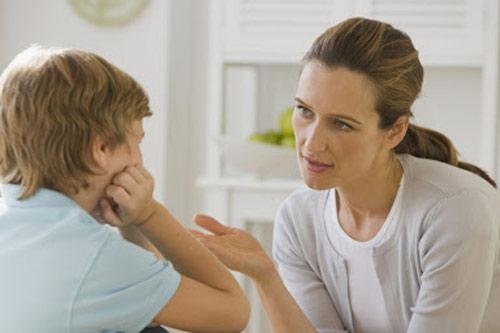 Bạn sẽ tự tay làm hỏng tương lai của con mình nếu thường xuyên nói với con những điều này