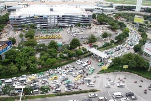 Vietnam Airlines thông báo tình hình khai thác các chuyến bay đi/đến sân bay Tân Sơn Nhất