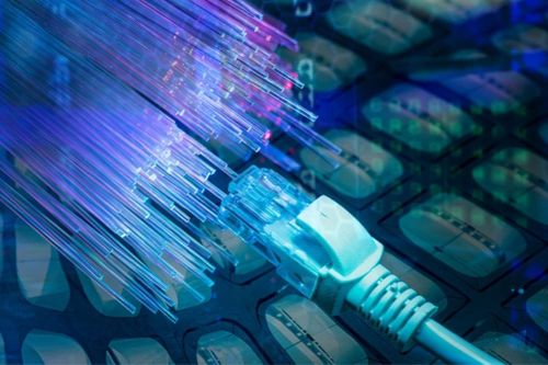 Tốc độ Internet Việt Nam tăng 5 bậc