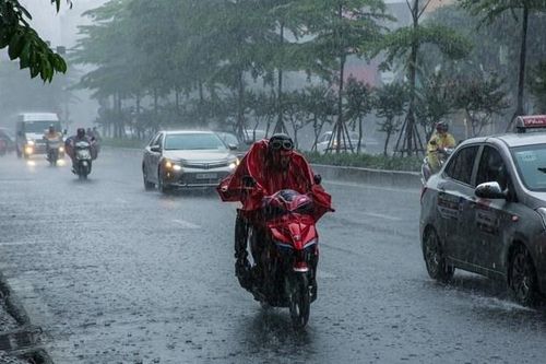 Bão số 1 đã suy yếu thành áp thấp nhiệt đới, Hà Nội sắp mưa rất to