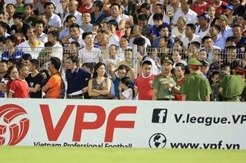 Chuyện 'vỡ sân' ở V.League