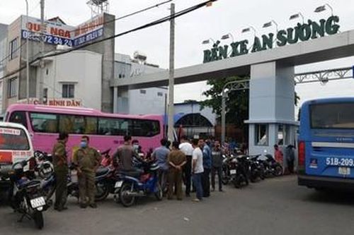 Tài xế xe ôm công nghệ bị đâm tử vong trước bến xe An Sương