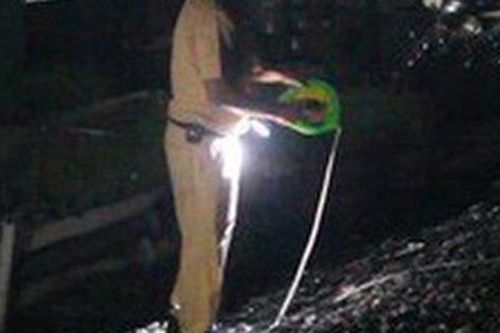 Một phụ nữ lãng tai đi qua đường sắt, bị tàu tông tử vong