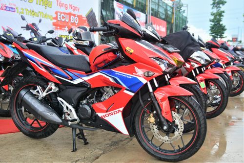 Hàng chục xe Winner tụ họp tại Bình Dương - không gương, độ ống xả