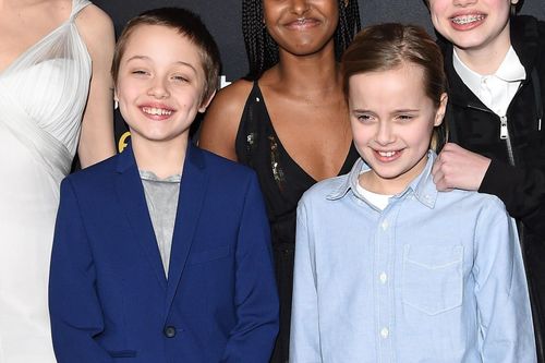 Phong cách thay đổi của cặp song sinh nhà Angelina Jolie