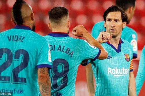 Barcelona đại thắng ngày trở lại