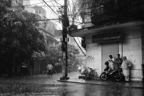 Dự báo thời tiết (15/6): Hà Nội tiếp tục mưa dông trên diện rộng