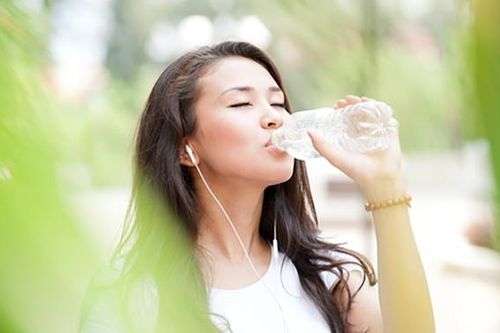 Màu nước tiểu - chỉ báo tình trạng sức khỏe của bạn