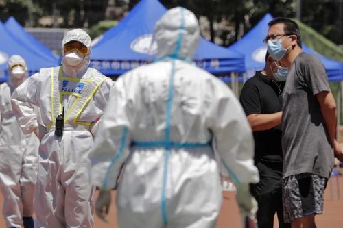 Virus corona bùng phát trở lại, chuyên gia cho rằng Bắc Kinh không phải là 'Vũ Hán thứ hai'