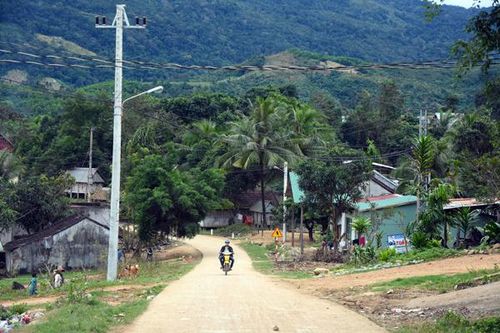 Kông Chro ưu tiên đầu tư phát triển vùng dân tộc thiểu số