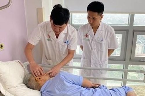 Kịp thời phẫu thuật lấy đầu đạn cho nam bệnh nhân bị bắn